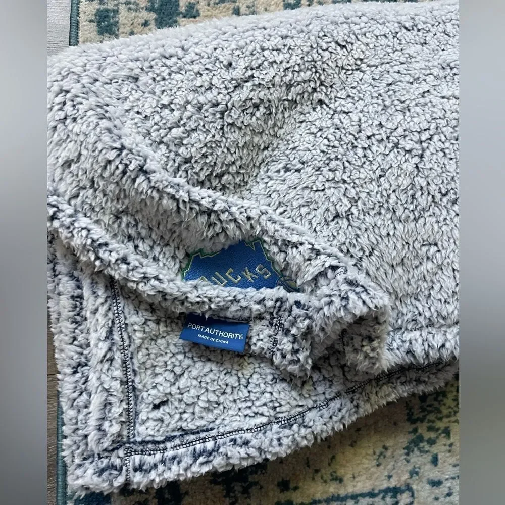 Milwaukee Bucks Port Authority Throw Blanket